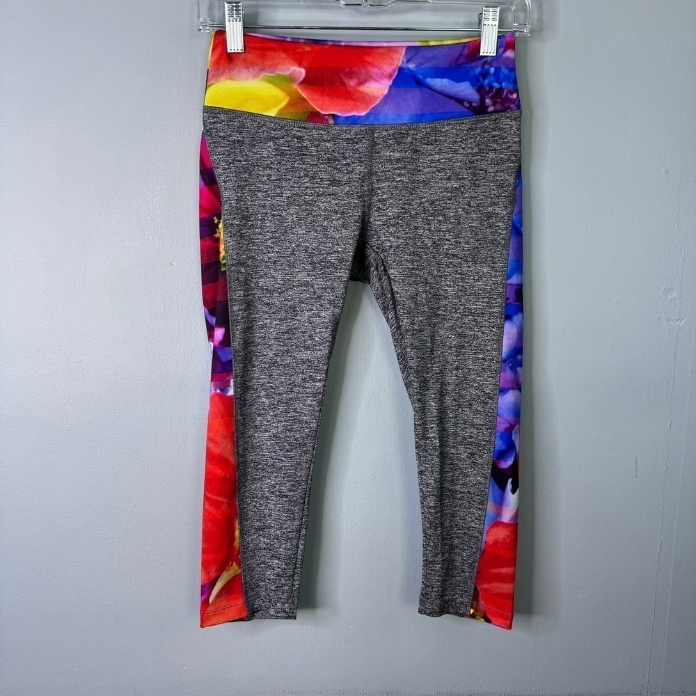 Lularoe Jade Capri Leggings Black Spacedye Bright Watercolor Floral Women's XS